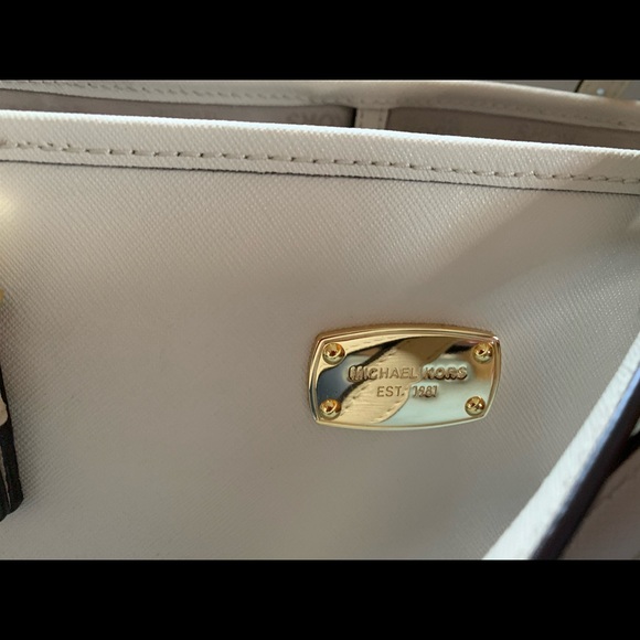 MK tote - Picture 2 of 4